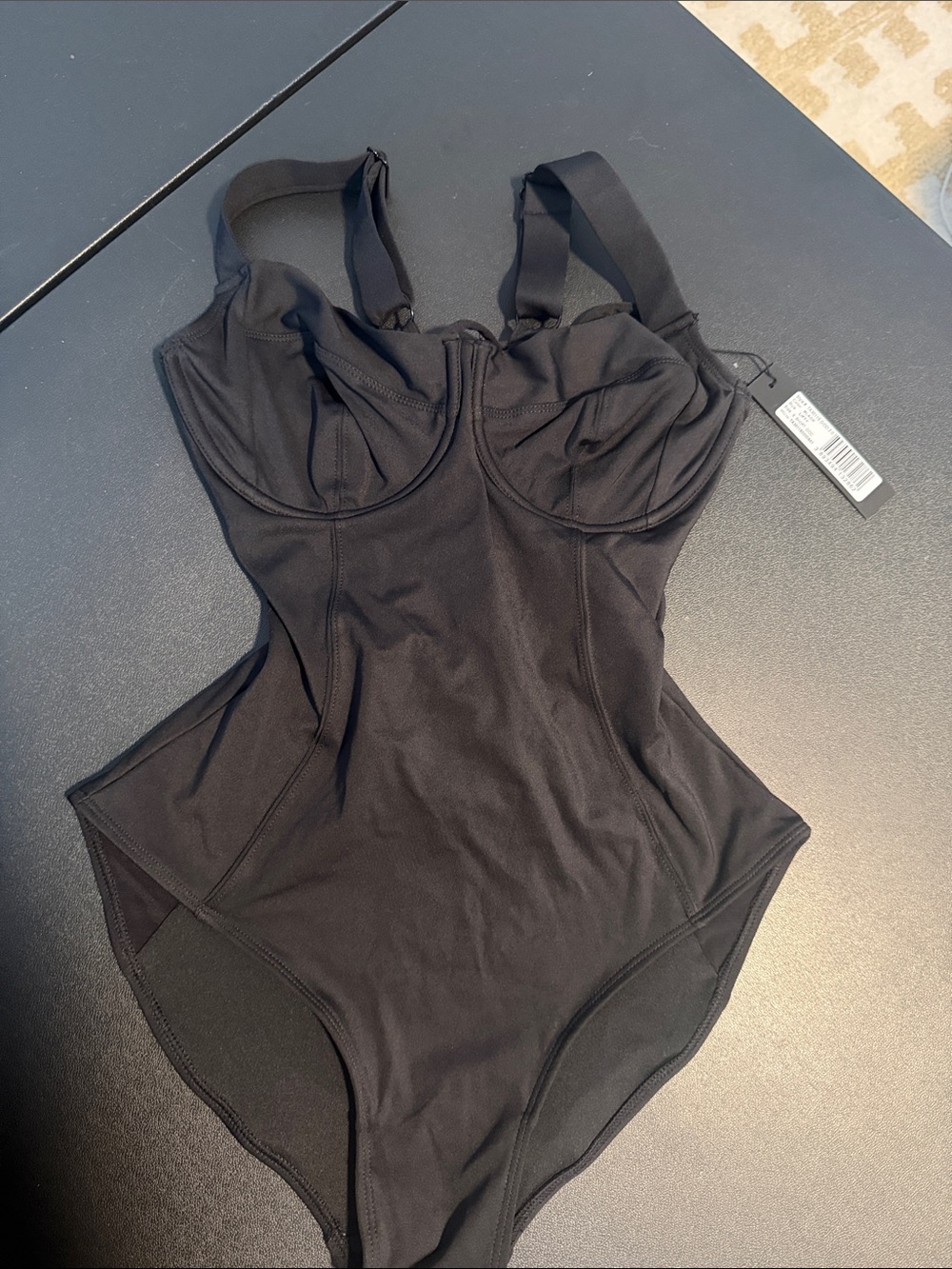 4. TA3 NWT $178 SMALL SHORT D/DD CUP LIFTY J